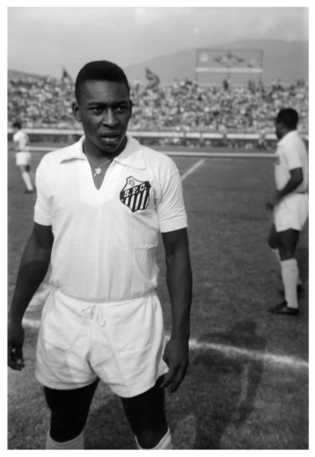 Pelé en Medellín. Fotografía de Horacio Gil Ochoa. Archivo Biblioteca Pública Piloto, 1971.